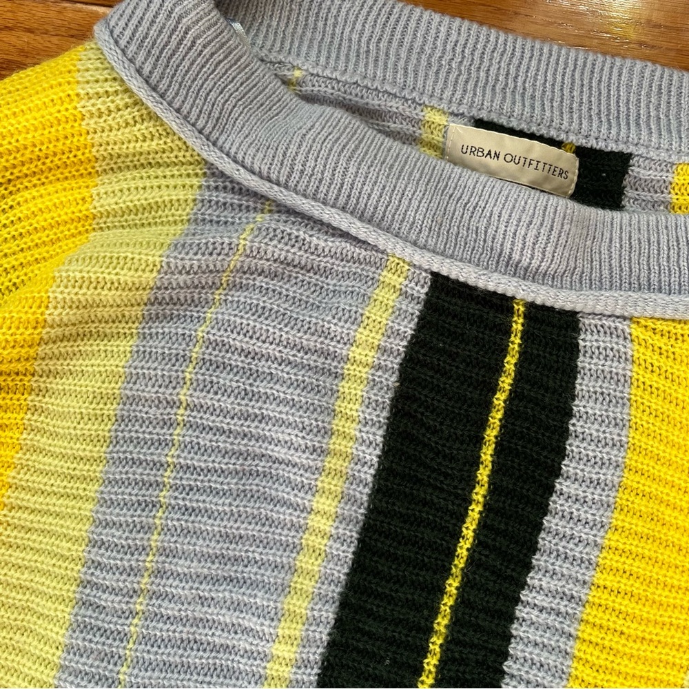 Urban Outfitters Cropped Striped Knit Sweater - Picture 3 of 5